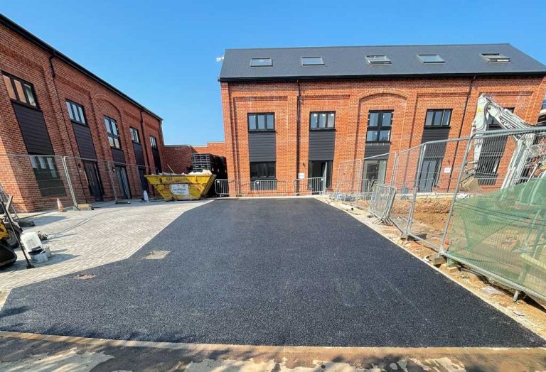 Tarmac / Asphalt Surfacing